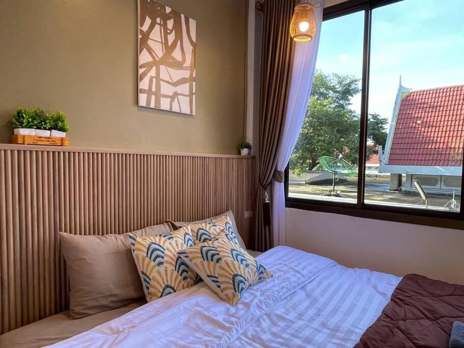 Private House With Pagoda View, Near Grand Palace Apartment