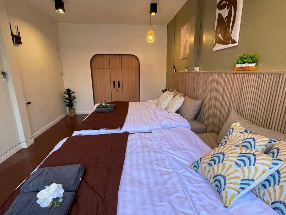 Private House With Pagoda View, Near Grand Palace Apartment *